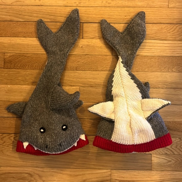 Vive Bien - Shark Wool Hat - Made in Ecuador - Picture 4 of 9